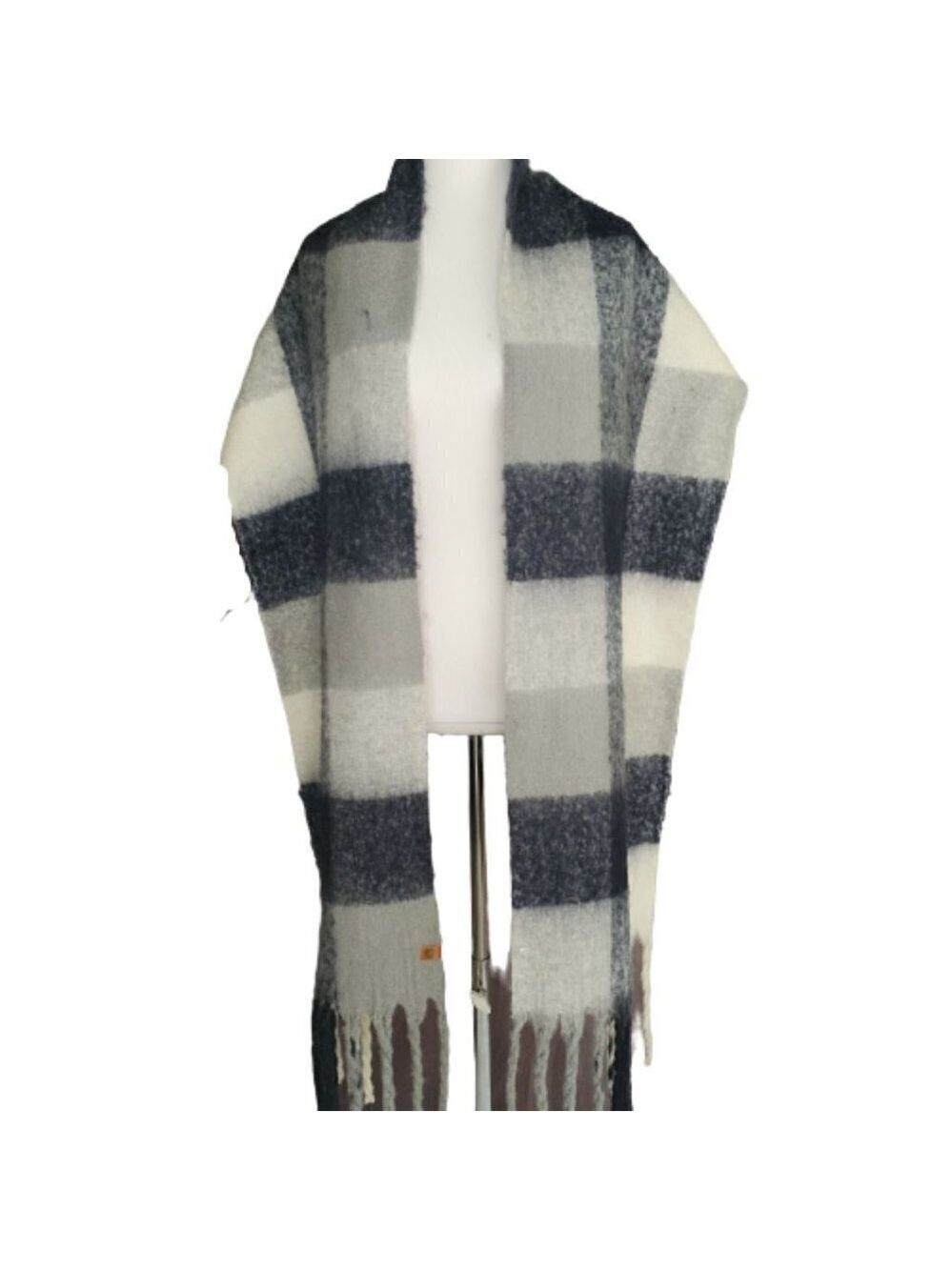 FRYE & Co. Black White Checked Fringe Warm Fuzzy Soft Cozy Knit Scarf 80 x 27 - Picture 4 of 6